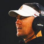 Lincoln Riley says he’s been ill with pneumonia, hopes to be back for USC-Cal