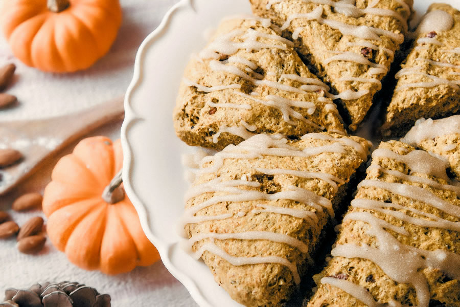 Pumpkin Spice Scones With Maple Glaze