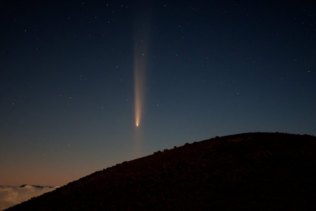 The ‘Comet of the Century’ Just Grew a Rare Anti-Tail